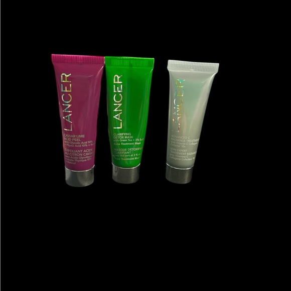 Wicked Quilted Makeup Bag with Wicked palette, mascara & crème - Picture 5 of 6